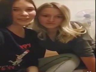 [Periscope] Ukrainian teen girls practice embracing